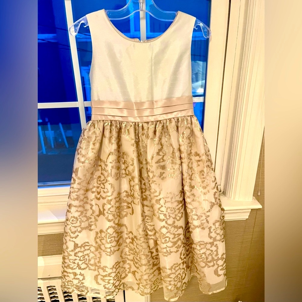 Jayne Copeland Cream A-Line Sleeveless Dress. Like New